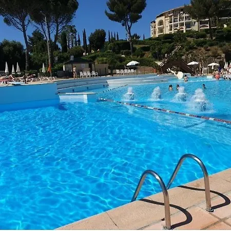 Village Cap Esterel, Piscine, * Saint-Raphaël