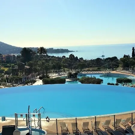 Village Cap Esterel, Piscine, Daire