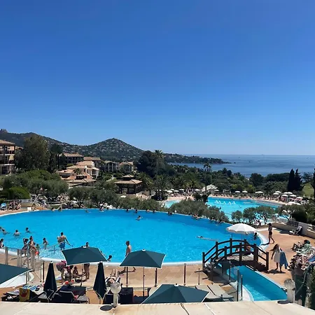 Village Cap Esterel, Piscine, Daire