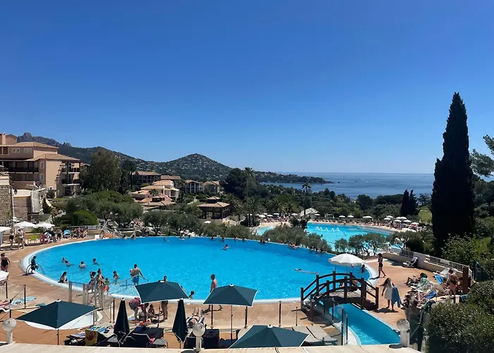 Village Cap Esterel, Piscine, アパート
